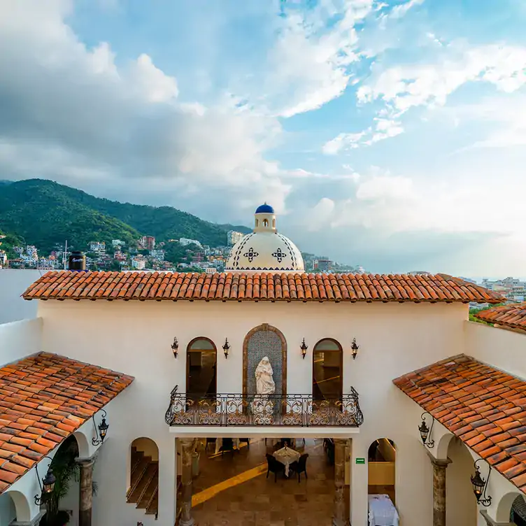 The Iguana Restaurant & Tequila Bar